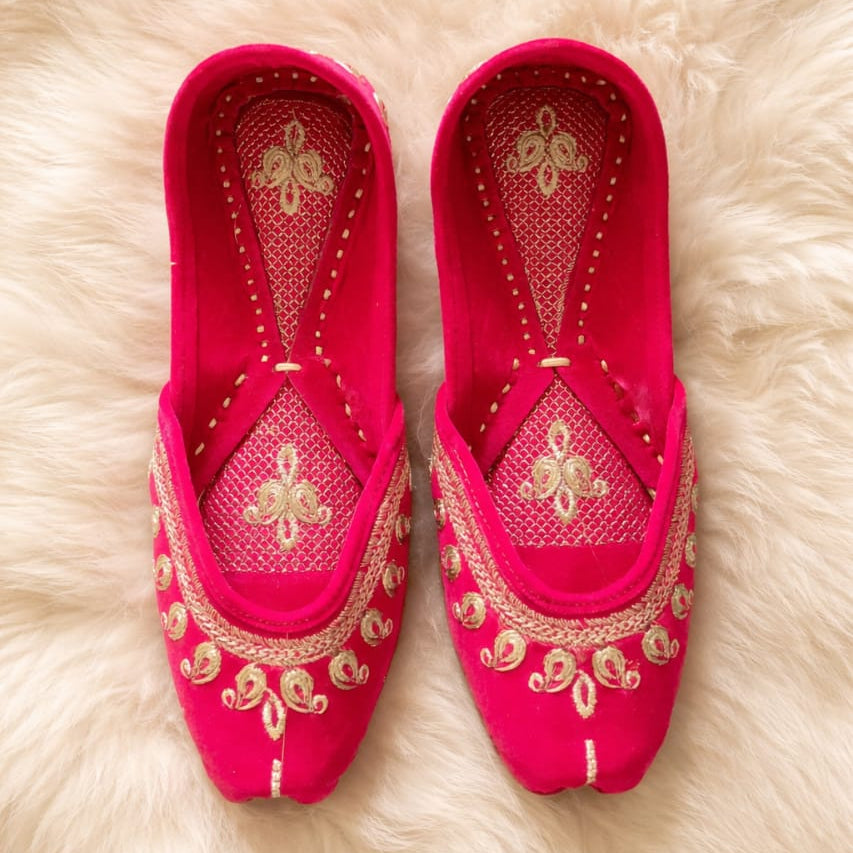 Rose Gulab Jutti